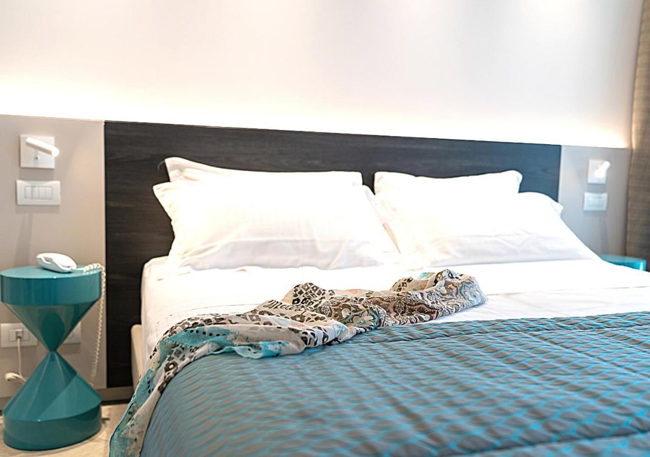 Hotel Savini Bellaria-Igea Marina Esterno foto