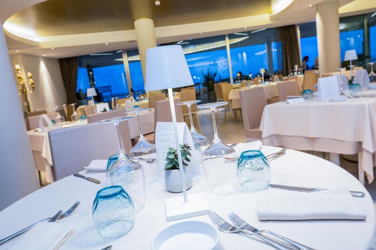 Hotel Savini Bellaria-Igea Marina Esterno foto