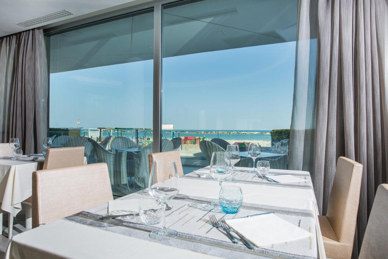 Hotel Savini Bellaria-Igea Marina Esterno foto