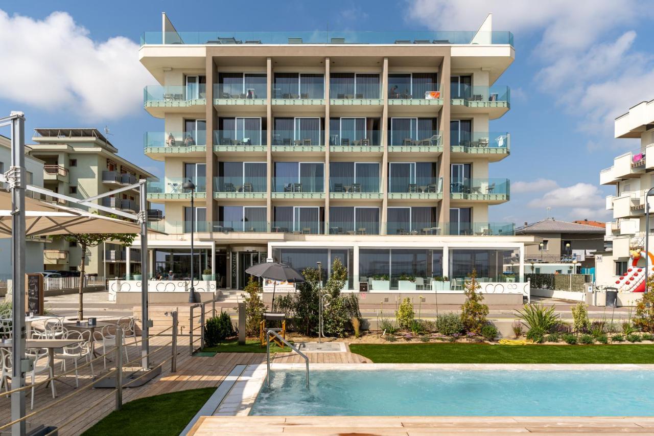 Hotel Savini Bellaria-Igea Marina Esterno foto