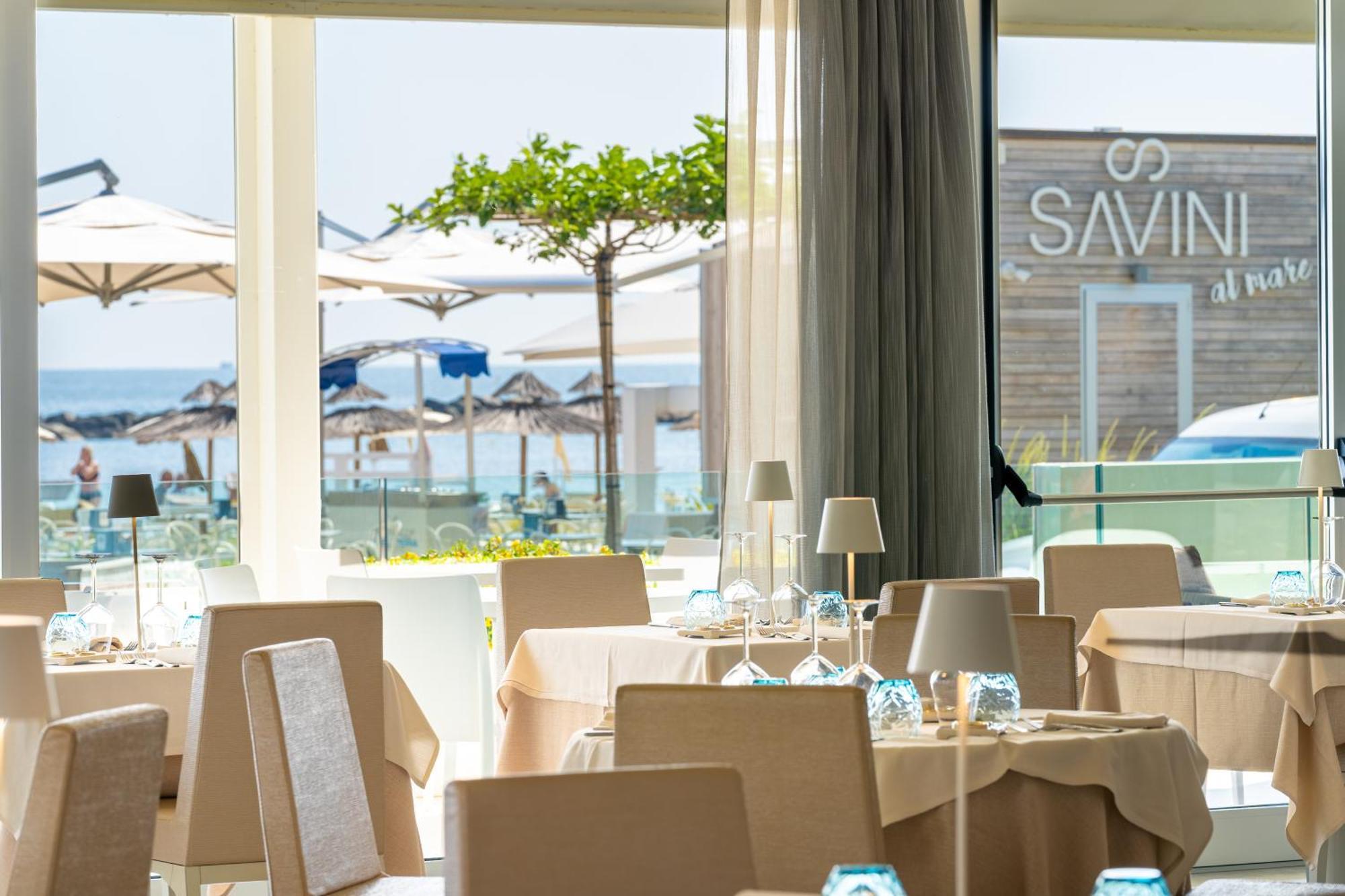 Hotel Savini Bellaria-Igea Marina Esterno foto