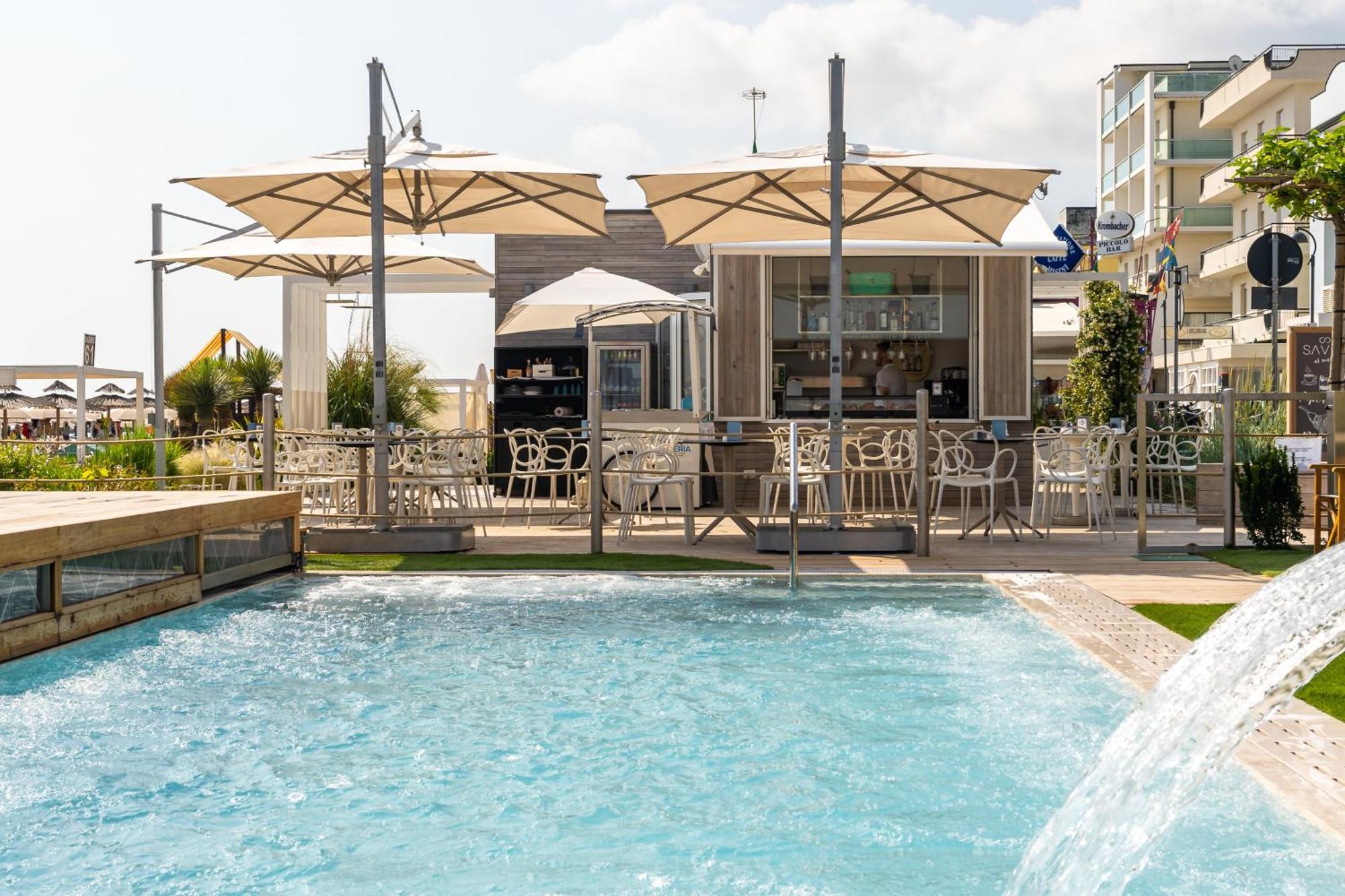 Hotel Savini Bellaria-Igea Marina Esterno foto