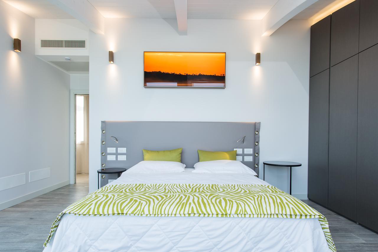 Hotel Savini Bellaria-Igea Marina Esterno foto